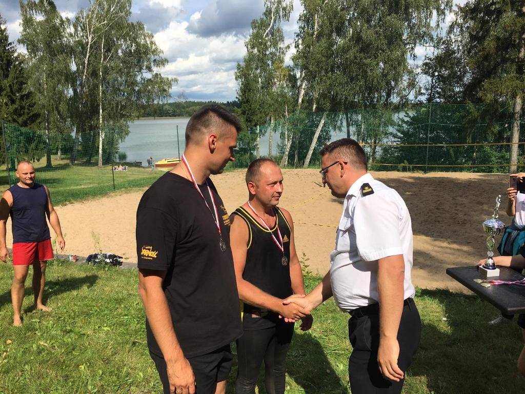 DAMIAN AHMAD I MARCIN RYBIŃSKI WYGRALI STRAŻACKI TURNIEJ W SIATKÓWCE PLAŻOWEJ 6 Img 20190814 Wa0018