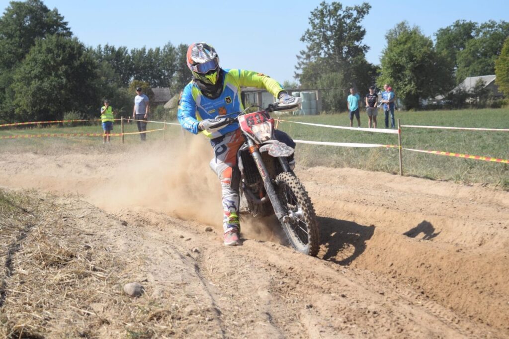 MOTO KLUB OSTRÓDA Z DRUŻYNOWYM PUCHAREM POLSKI W CROSS COUNTRY! 4 69425184 388054632113082 3348911714383953920 N