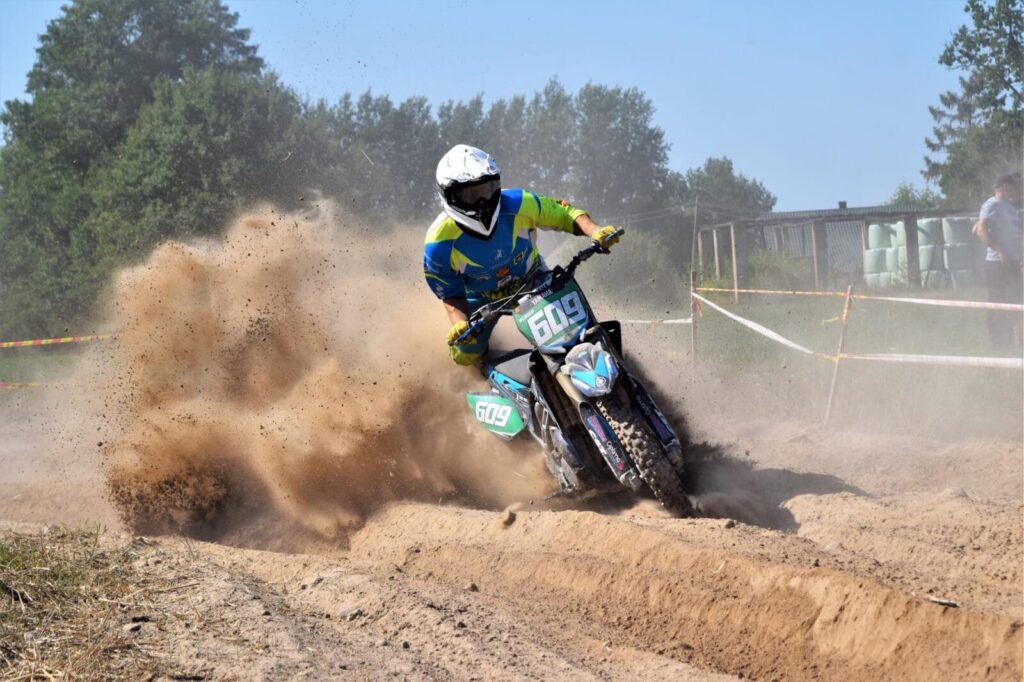 MOTO KLUB OSTRÓDA Z DRUŻYNOWYM PUCHAREM POLSKI W CROSS COUNTRY! 7 69493386 493833508107771 7730044932039114752 N