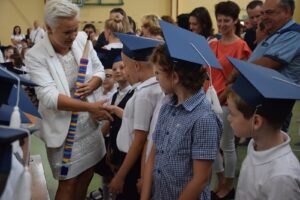 ROZPOCZĘCIE ROKU SZKOLNEGO W SZKOLE PODSTAWOWEJ NR 3 W OSTRÓDZIE 15 70133401 734935923617044 1620369630386192384 O