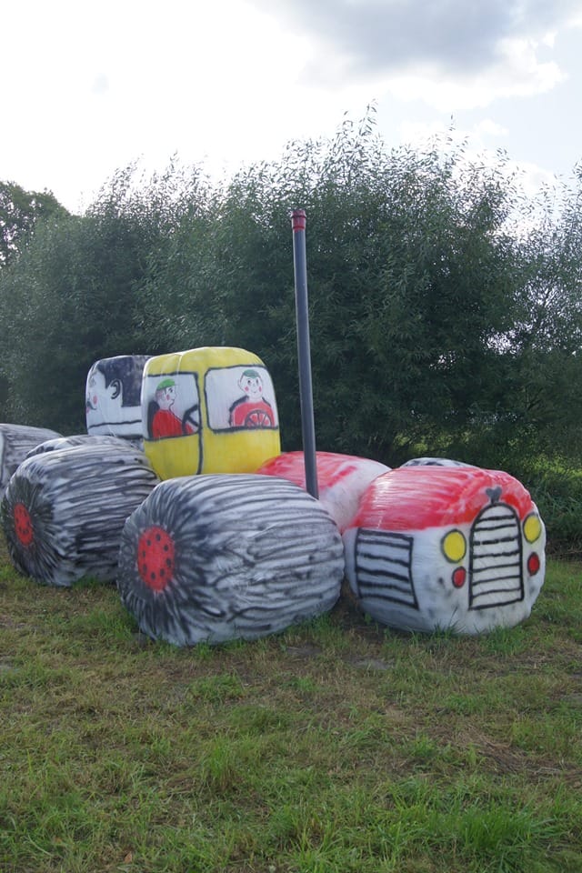 ROLNIK Z ŻONĄ I CIĄGNIKIEM ZAPRASZAJĄ NA DOŻYNKI W ŁUKCIE 6 70148167 1078403542550462 6190611512214683648 N