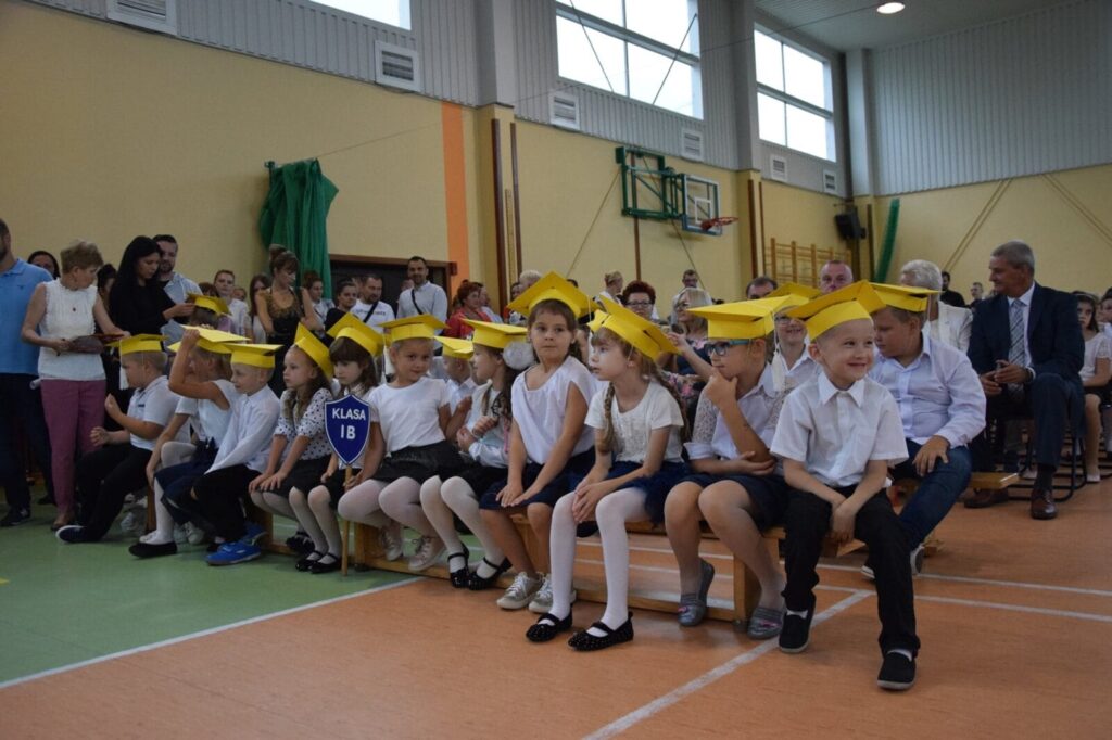 ROZPOCZĘCIE ROKU SZKOLNEGO W SZKOLE PODSTAWOWEJ NR 3 W OSTRÓDZIE 32 70292027 734935396950430 266367321872793600 o