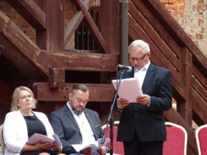 NARODOWE CZYTANIE 2019 NA DZIEDZIŃCU OSTRÓDZKIEGO ZAMKU ZA NAMI 10 Dsc00043