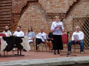NARODOWE CZYTANIE 2019 NA DZIEDZIŃCU OSTRÓDZKIEGO ZAMKU ZA NAMI 19 Dsc00070