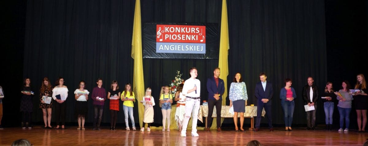 KONKURS PIOSENKI ANGIELSKIEJ W MORĄSKIM DOMU KULTURY 1 Dsc012156258 E1569487922739