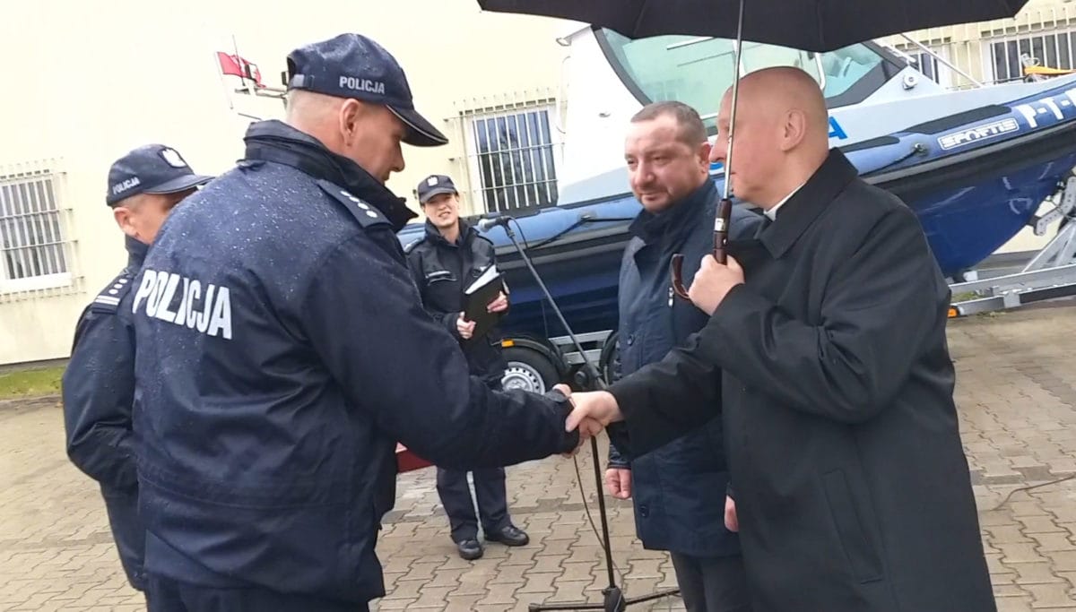 NOWA TOYOTA HILUX TRAFIŁA DO OSTRÓDZKICH POLICJANTÓW 4 100 141237 E1570020567411