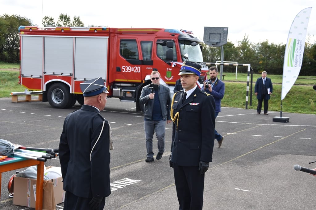 NOWE SAMOCHODY DLA OSP SŁONECZNIK I OSP FRYGNOWO 2 Dsc 0007