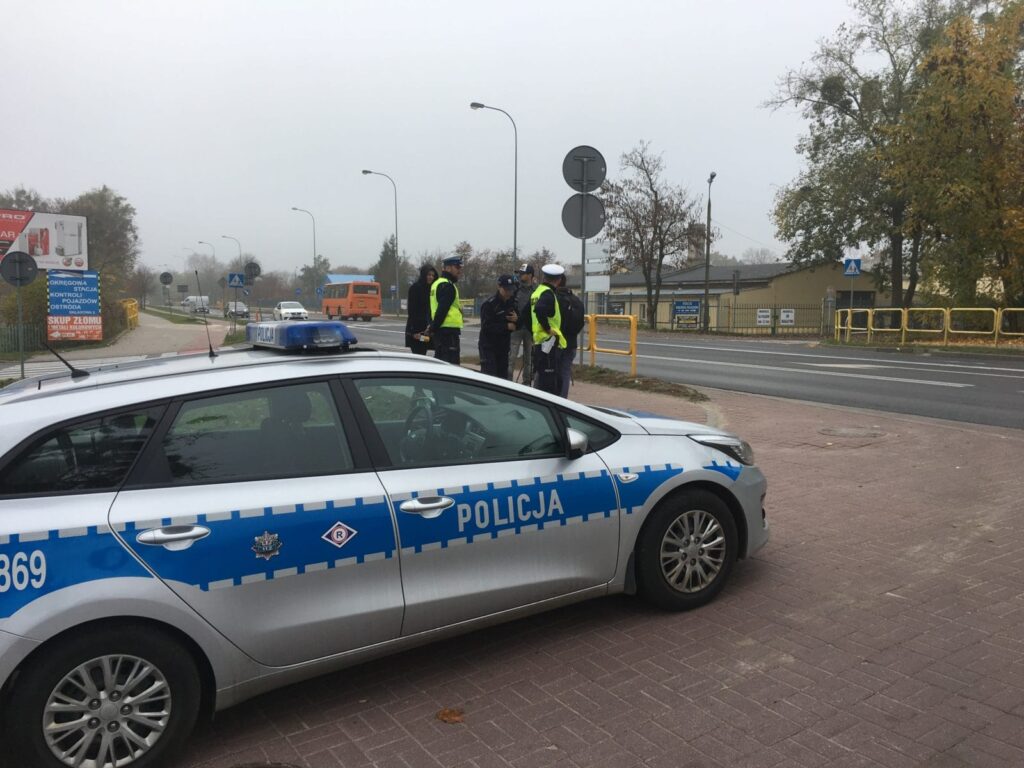 SPRAWDŹ ZA DARMO OŚWIETLENIE SWOJEGO AUTA - RUSZYŁY WZMOŻONE KONTROLE POLICJI 14 IMG 1204