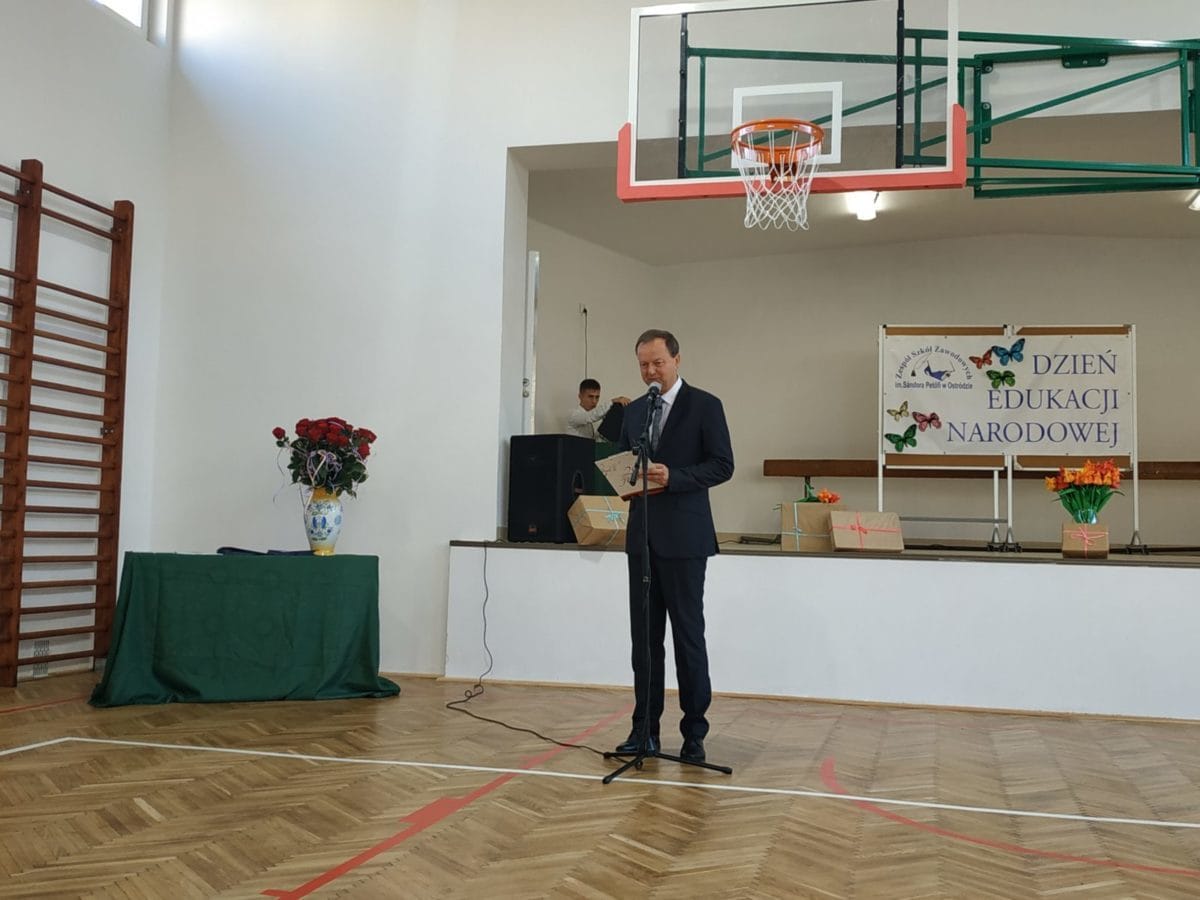 DZIEŃ EDUKACJI NARODOWEJ W EKONOMIKU 8 Img 20191014 090944 E1571222442877