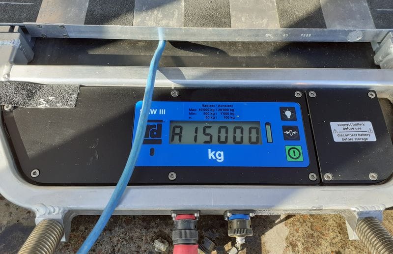 O PRAWIE 5 TON ZA DUŻO - CYSTERNA Z MLEKIEM ZNACZNIE PRZEKROCZYŁA MASĘ DOPUSZCZALNĄ 2 Indeks2
