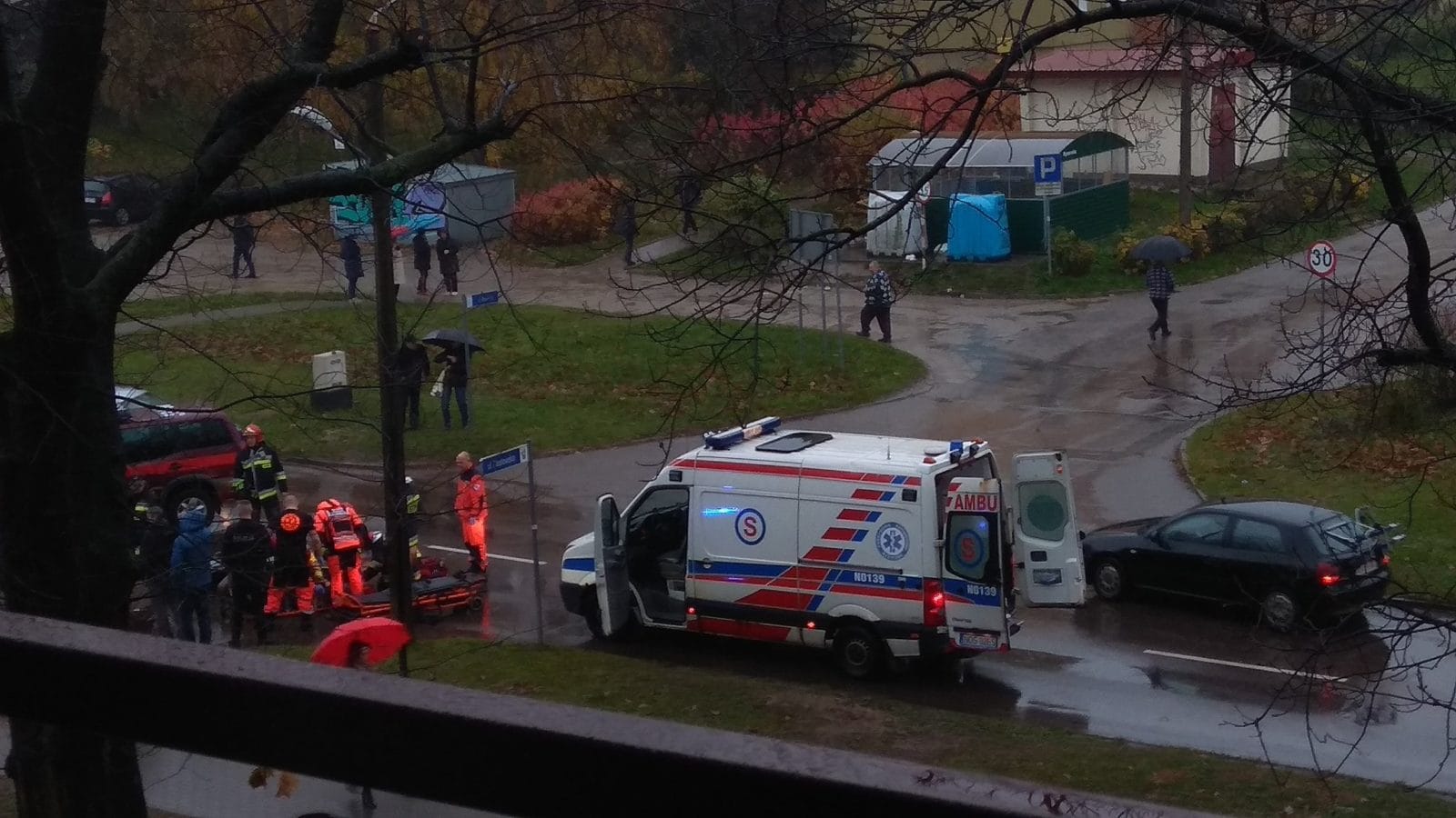 SZEREG WYPADKÓW I KOLIZJI DROGOWYCH W REGIONIE 5 74693248 1644487255675970 1591346311574061056 O