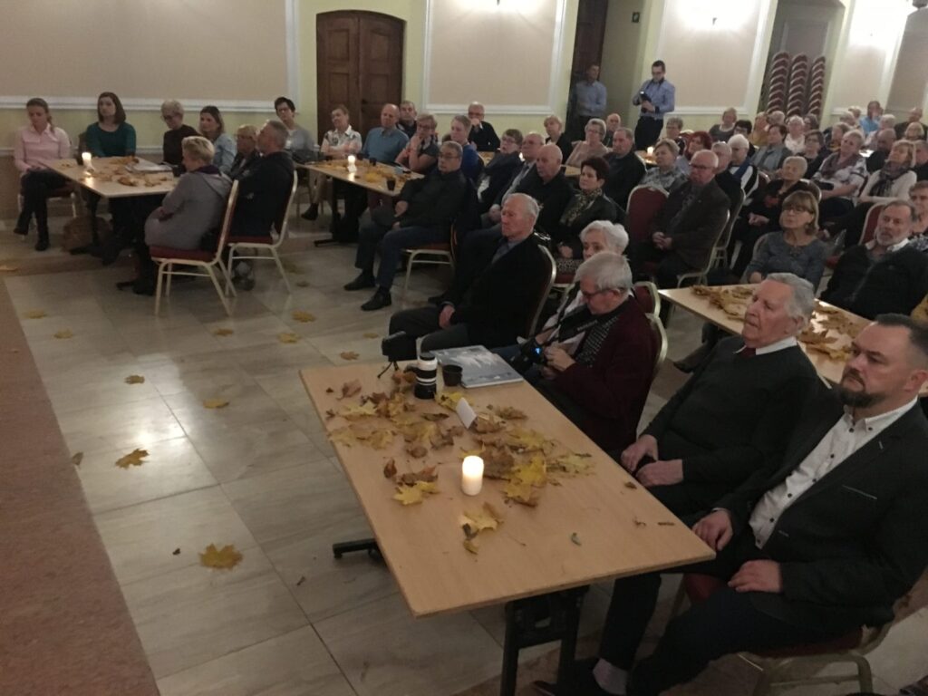 WIECZÓR WSPOMNIEŃ O JANIE LIBERACKIM W OSTRÓDZKIM ZAMKU 3 Img 1396