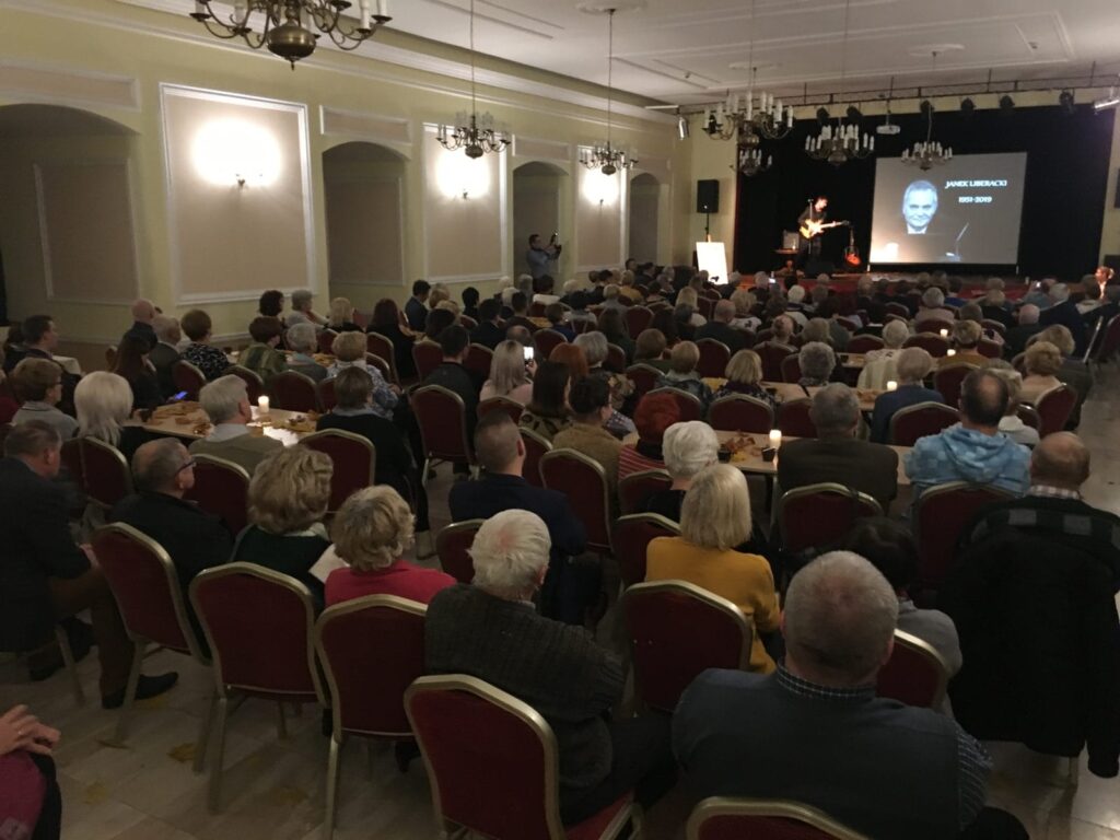 WIECZÓR WSPOMNIEŃ O JANIE LIBERACKIM W OSTRÓDZKIM ZAMKU 7 Img 1405