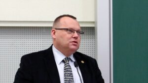 URODZONY W OSTRÓDZIE SĘDZIA TK JAKUB STELINA ORZEKAŁ O ZAKAZIE ABORCJI 14 Stelina