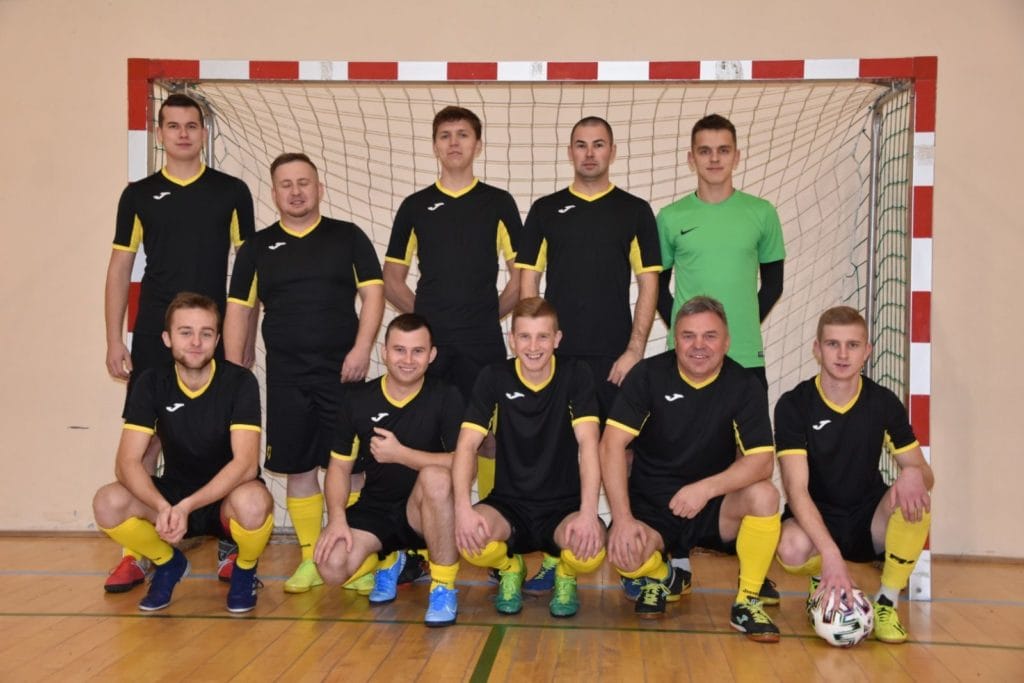 WYSTARTOWAŁA VIII EDYCJA GMINNEJ LIGI HALOWEJ O PUCHAR WÓJTA GMINY OSTRÓDA 2 5Bf9B7179369Fd14Ba9D089Bafd1B5B7 E1575282526917