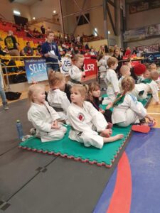 FILIP CHEŁCHOWSKI Z OSTRÓDY MISTRZEM POLSKI W BJJ, JEGO SIOSTRA EMILIA TRZECIA! 14 77369256 2546662815411118 8357369538920054784 N