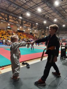 FILIP CHEŁCHOWSKI Z OSTRÓDY MISTRZEM POLSKI W BJJ, JEGO SIOSTRA EMILIA TRZECIA! 4 78361427 2546659508744782 2991902904480169984 N