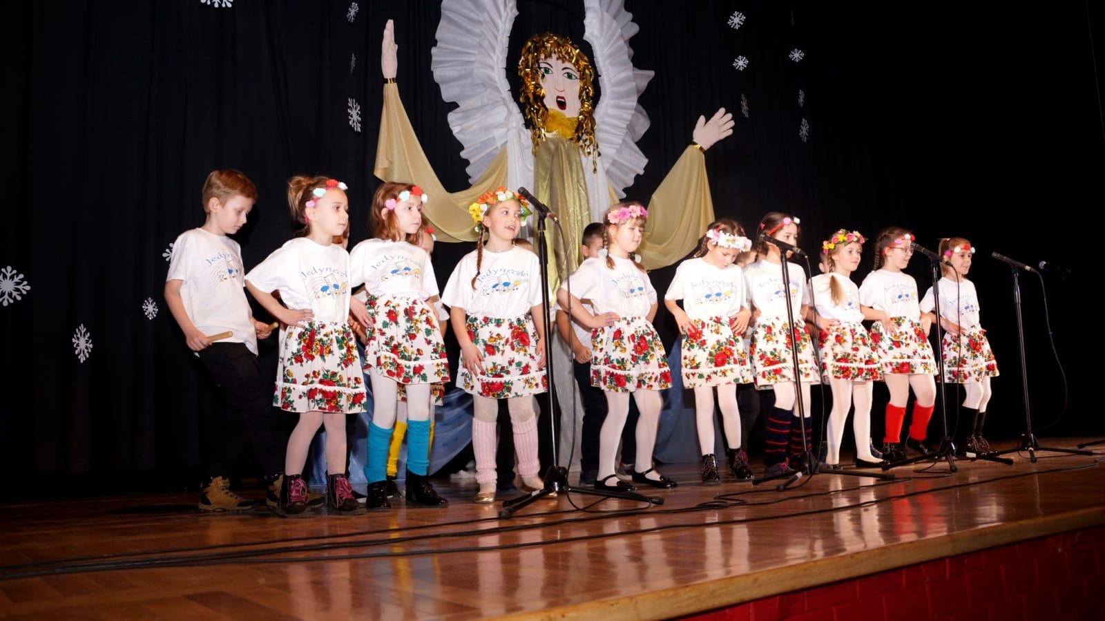JUBILEUSZOWY WOJEWÓDZKI FESTIWAL KOLĘD I PASTORAŁEK "ŚPIEWAJMY MALEŃKIEMU" W MORĄGU 1 Dsc03178