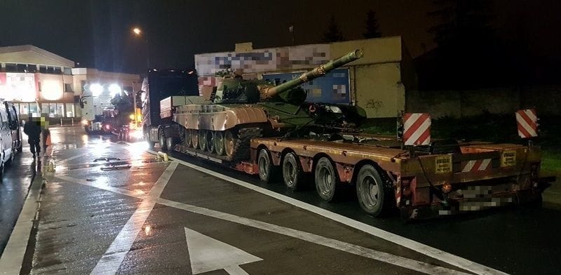 TRANSPORT CZOŁGÓW BEZ ZEZWOLEŃ Z MORĄGA ZATRZYMANY W PIOTRKOWIE TRYBUNALSKIM 1 Indeks 1