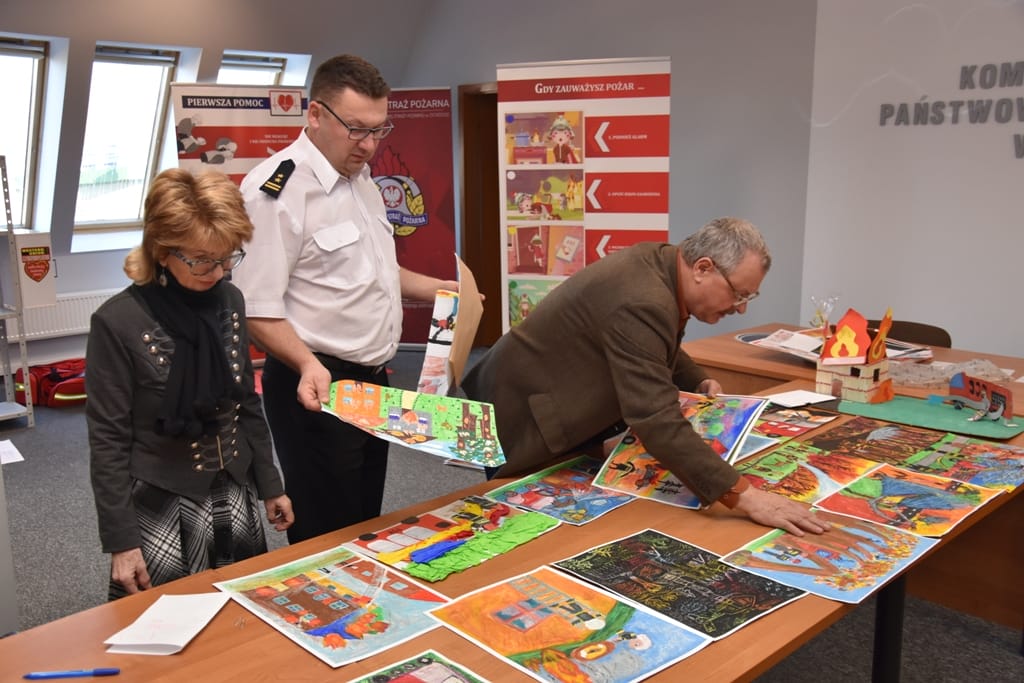 "ZAPOBIEGAM POŻAROM" - WYNIKI KONKURSU PLASTYCZNEGO NA SZCZEBLU POWIATOWYM 8 Dsc 0001