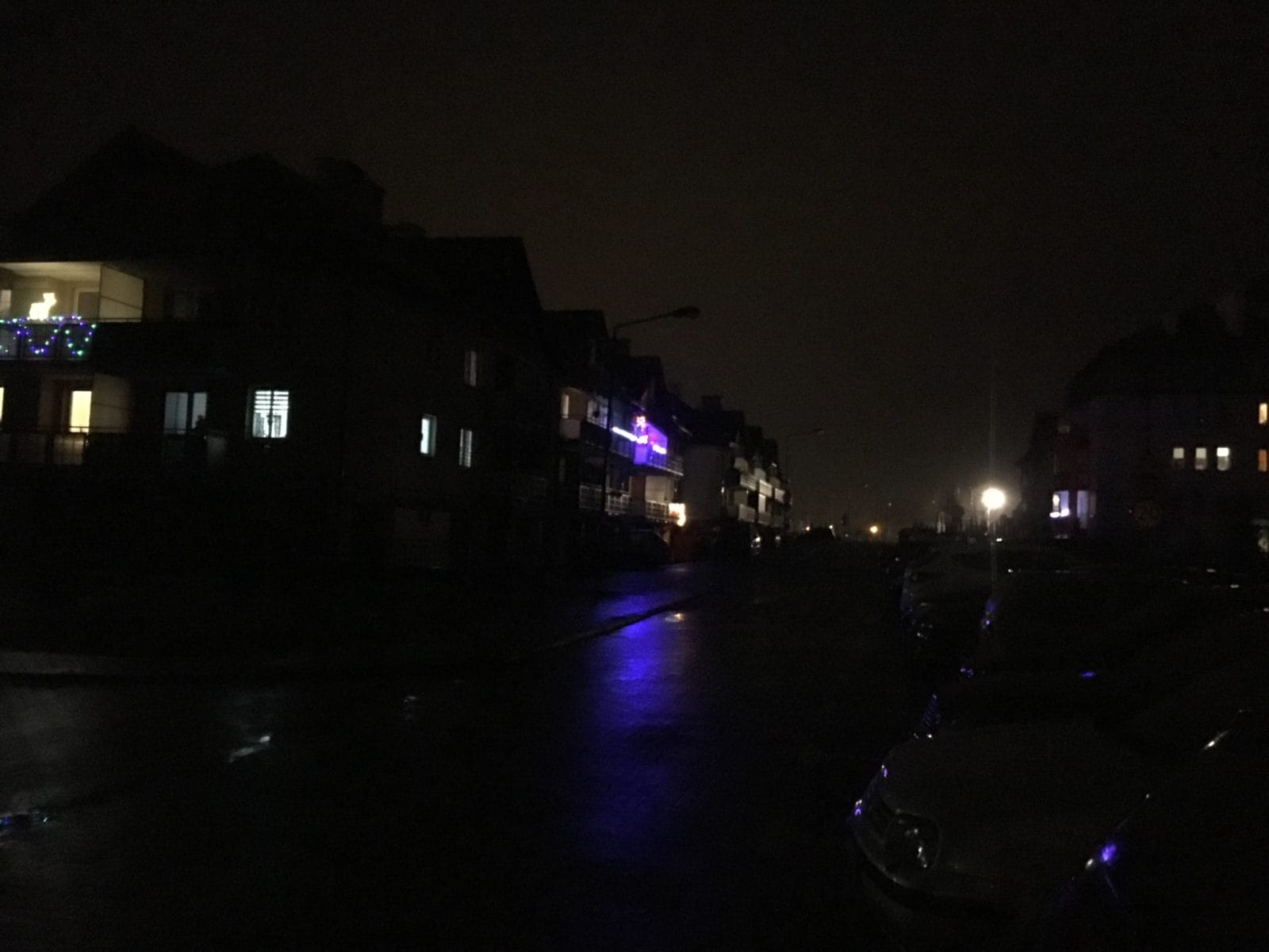 SPRAWA BRAKU OŚWIETLENIA NIEKTÓRYCH OSTRÓDZKICH ULIC TRAFIŁA NA POLICJĘ I DO PROKURATURY 1 Img 2438