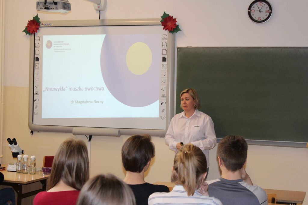 VII FESTIWAL NAUKI - DZIEŃ OTWARTY DLA UCZELNI W "BAŻYNIAKU" 4 Img 2816