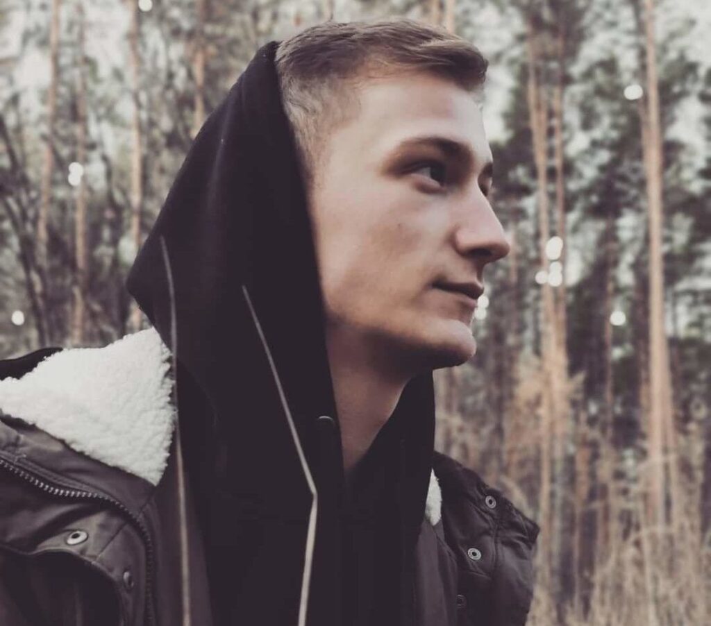 MŁODZIEŻ I JEJ PASJE - NOWY PROJEKT W INTERNACIE EKONOMIKA 16 Szymon Szczepanek e1578990870464