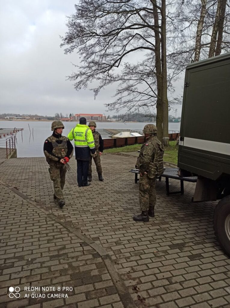 KONIEC AKCJI NA PRZYSTANI SOKOŁA, JEDEN Z ŁADUNKÓW ZDETONOWANO NA MIEJSCU 8 86831343 872305133213455 1948304406504013824 O