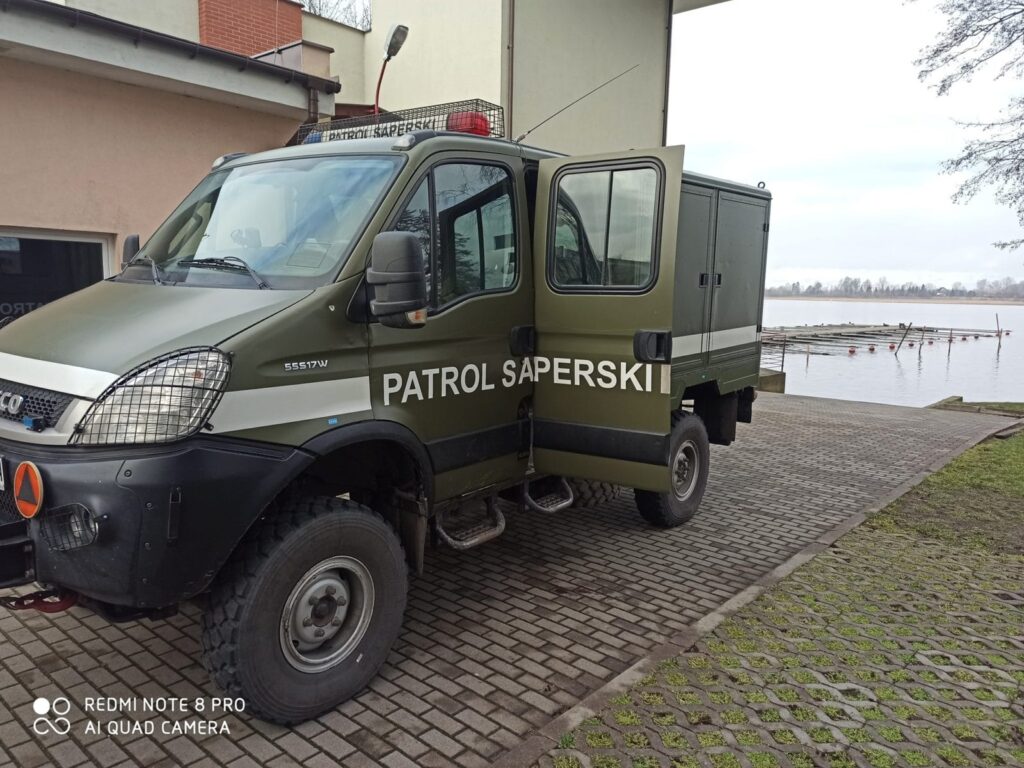 KONIEC AKCJI NA PRZYSTANI SOKOŁA, JEDEN Z ŁADUNKÓW ZDETONOWANO NA MIEJSCU 9 87040911 872305089880126 2820927076834476032 O