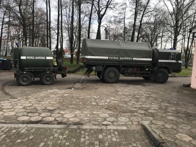 KONIEC AKCJI NA PRZYSTANI SOKOŁA, JEDEN Z ŁADUNKÓW ZDETONOWANO NA MIEJSCU 14 87389828 872305209880114 4436472681558179840 N