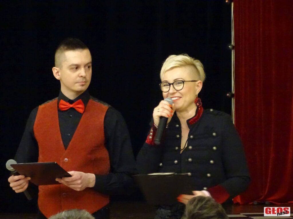 ISTNY CYRK TEATRU PRZEBUDZENI W ZAMKU W OSTRÓDZIE 2 Dsc08267