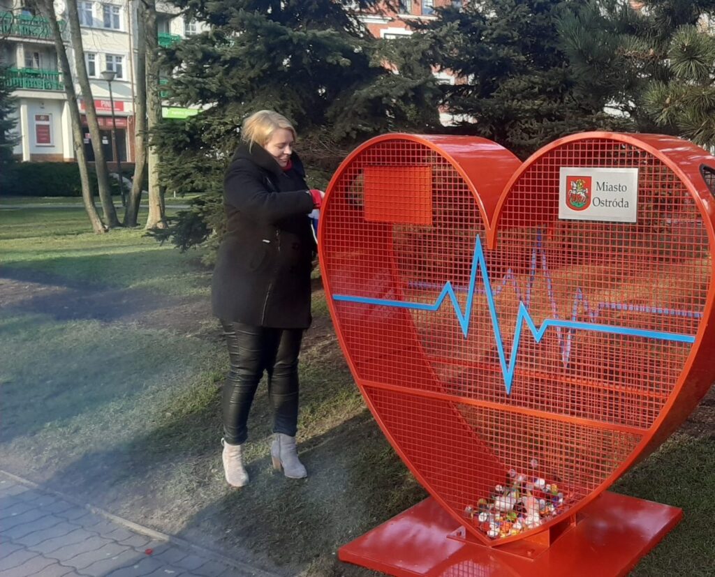 SERCE NA NAKRĘTKI JUŻ STOI I BIJE 1 Kapsle Wyciac