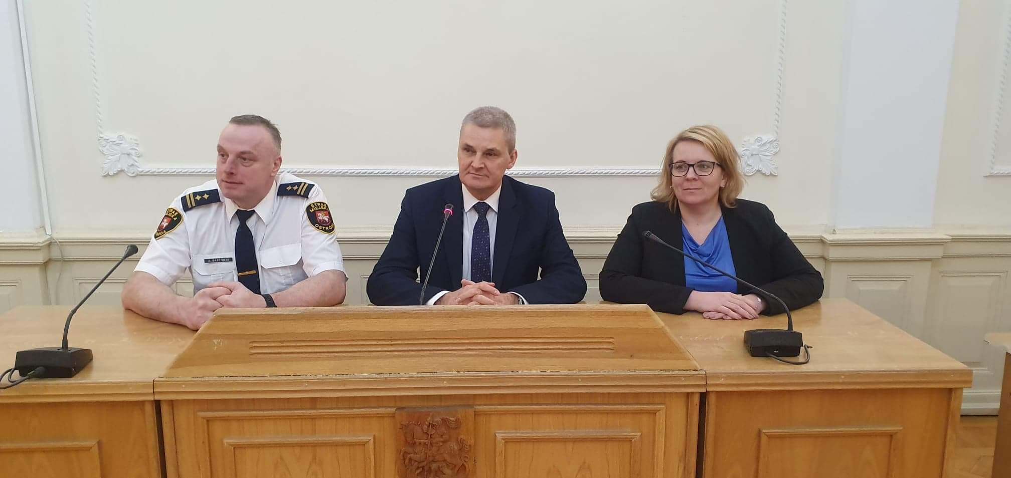 SZYBKA REAKCJA BURMISTRZA - POSIEDZENIE MIEJSKIEGO ZESPOŁU ZARZĄDZANIA KRYZYSOWEGO 1 89354309 884182812025687 527429401357320192 O
