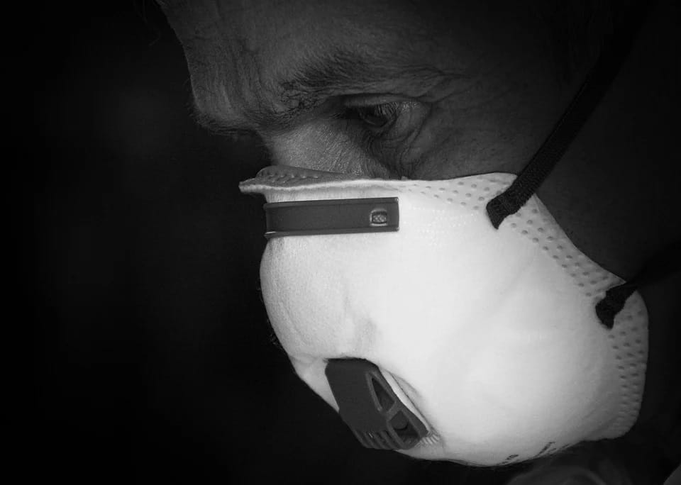 SPOTKANIE NA ŁAWECZCE, WSPÓLNE ZAKUPY KOLEGÓW, NIEPRZESTRZEGANIE KWARANTANNY 1 Mask 4934395 960 720