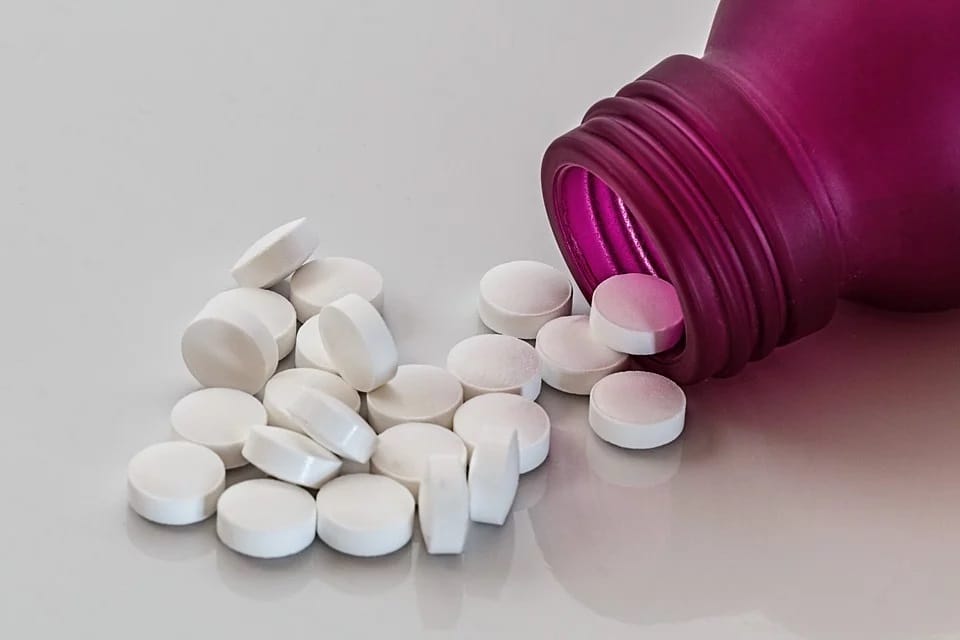 REGION: 14-MIESIĘCZNY CHŁOPIEC POŁKNĄŁ LEKARSTWA DLA DOROSŁYCH 1 Pills 384846 960 720
