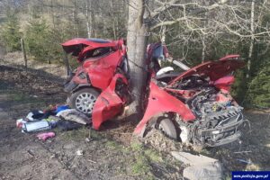 ŚWIĄTECZNY WEEKEND NA DROGACH WARMII I MAZUR - 1 OSOBA ZGINĘŁA 23 32 153265