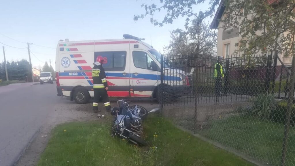 STRACIŁ PANOWANIE NAD MOTOCYKLEM I WJECHAŁ DO ROWU W KAJKOWIE 13 100 154232 g