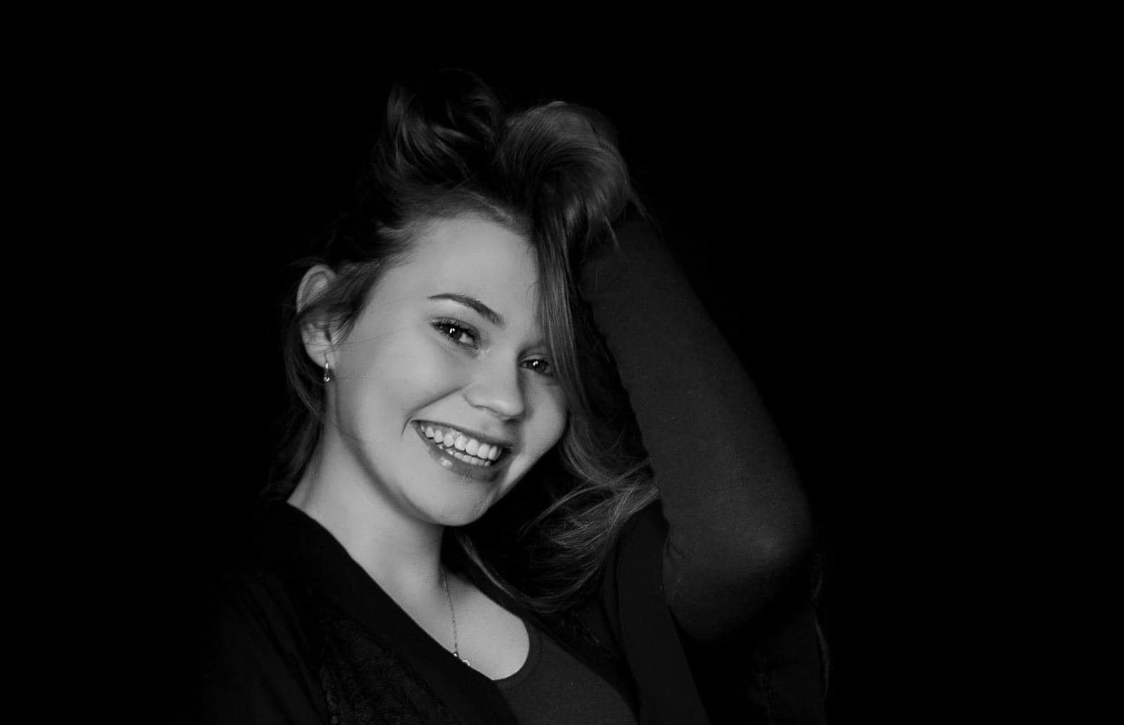 MARTYNA JARZĄBEK W CYKLU "MŁODZIEŻ Z PASJĄ" - PROJEKCIE INTERNATU EKONOMIKA 1 Martyna Jarząbek2