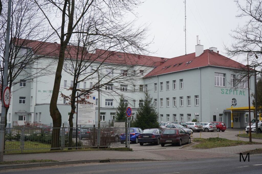 SZPITAL W OSTRÓDZIE PRZYGOTOWUJE DODATKOWE MIEJSCA DLA PACJENTÓW Z COVID-19 13 Szpital w Ostródzie 1
