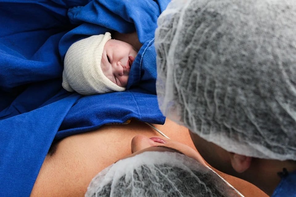 W CIĄŻY Z KORONAWIRUSEM LECZYŁA SIĘ W OSTRÓDZIE - TERAZ URODZIŁA ZDROWE DZIECKO! 1 Birth 2747060 960 720