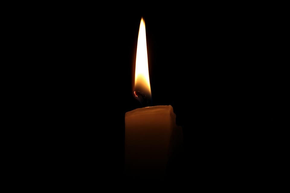 ODESZŁA MARIA GILEWSKA, BYŁA NAUCZYCIELKA LICEUM IM. JANA BAŻYŃSKIEGO W OSTRÓDZIE 1 Candle 2926788 960 720 1