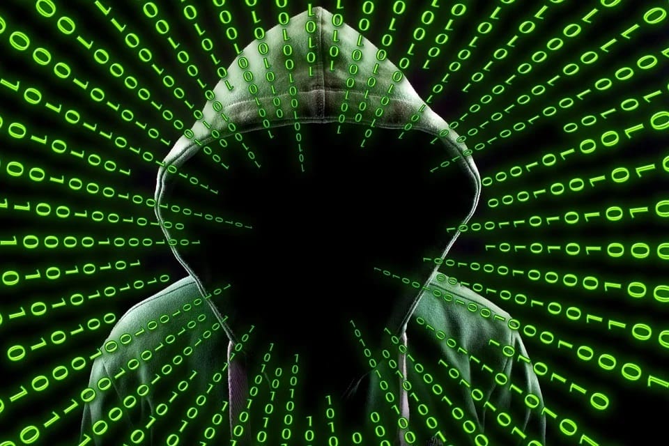W OSTRÓDZIE SZUKAŁ TZW. "SŁUPÓW" - OSZUKAŁ W SIECI PONAD 130 OSÓB 1 Hacker 2883632 960 720