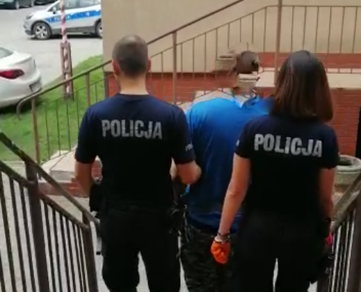 POBILI, WRZUCILI DO BAGAŻNIKA I WYWIEŹLI KILKADZIESIĄT KILOMETRÓW OD DOMU 4 100 155624
