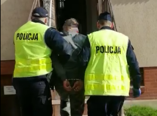 POBILI, WRZUCILI DO BAGAŻNIKA I WYWIEŹLI KILKADZIESIĄT KILOMETRÓW OD DOMU 3 100 155625