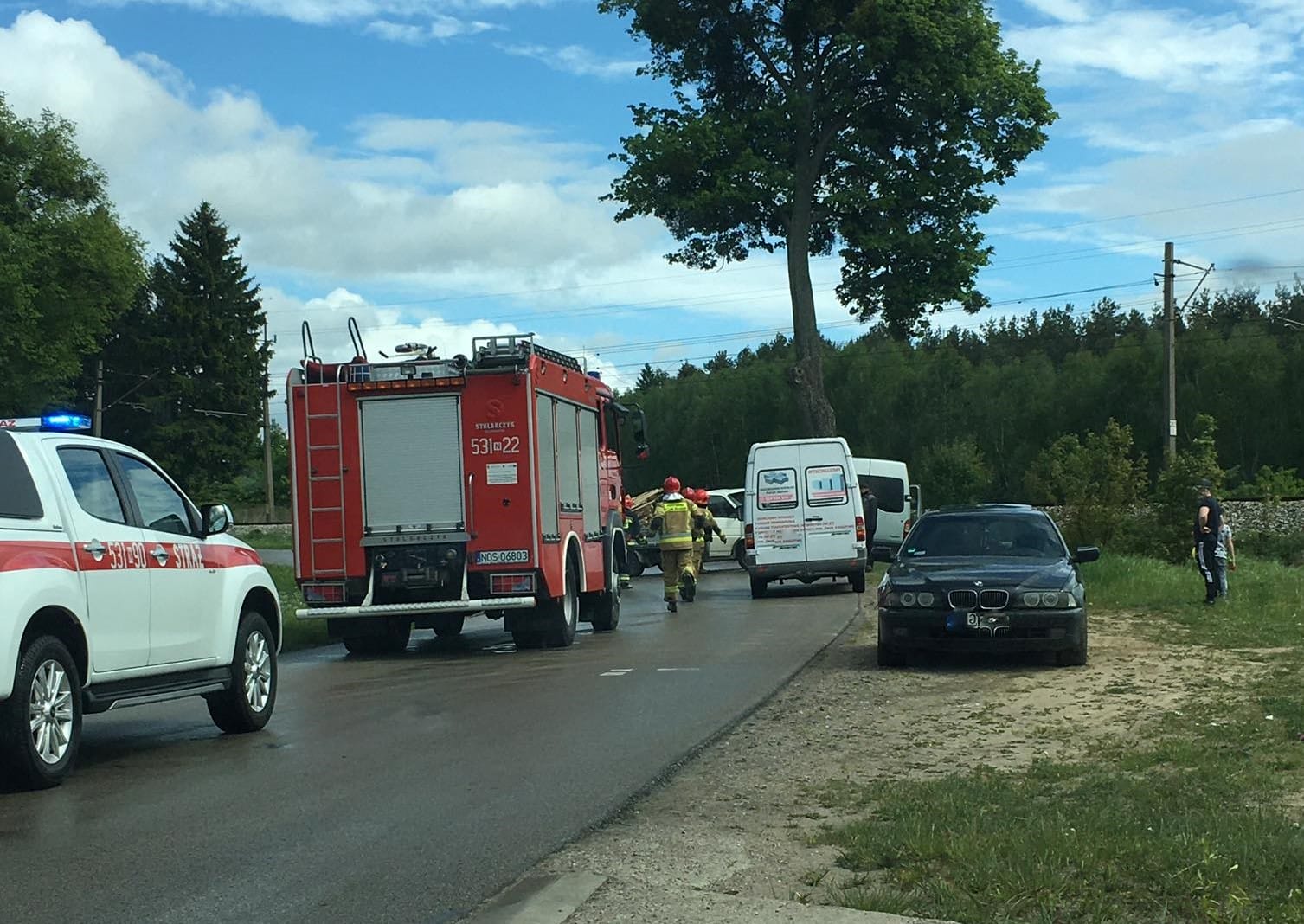 CZOŁOWE ZDERZENIE DWÓCH SAMOCHODÓW DOSTAWCZYCH W LUBAJNACH 2 102288789 791360741397464 3941772434234933248 N