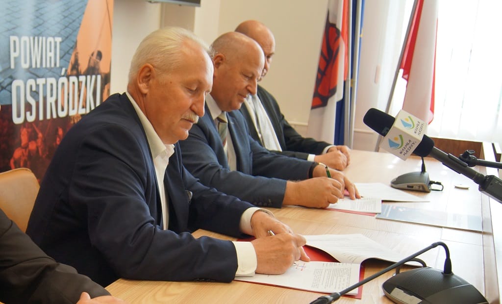 UMOWA NA 2 MLN ZŁ. DL SZPITALA W OSTRÓDZIE W ZWIĄZKU Z PANDEMIĄ COVID-19 PODPISANA 2 105705852 3034122873319718 400936678737949161 O