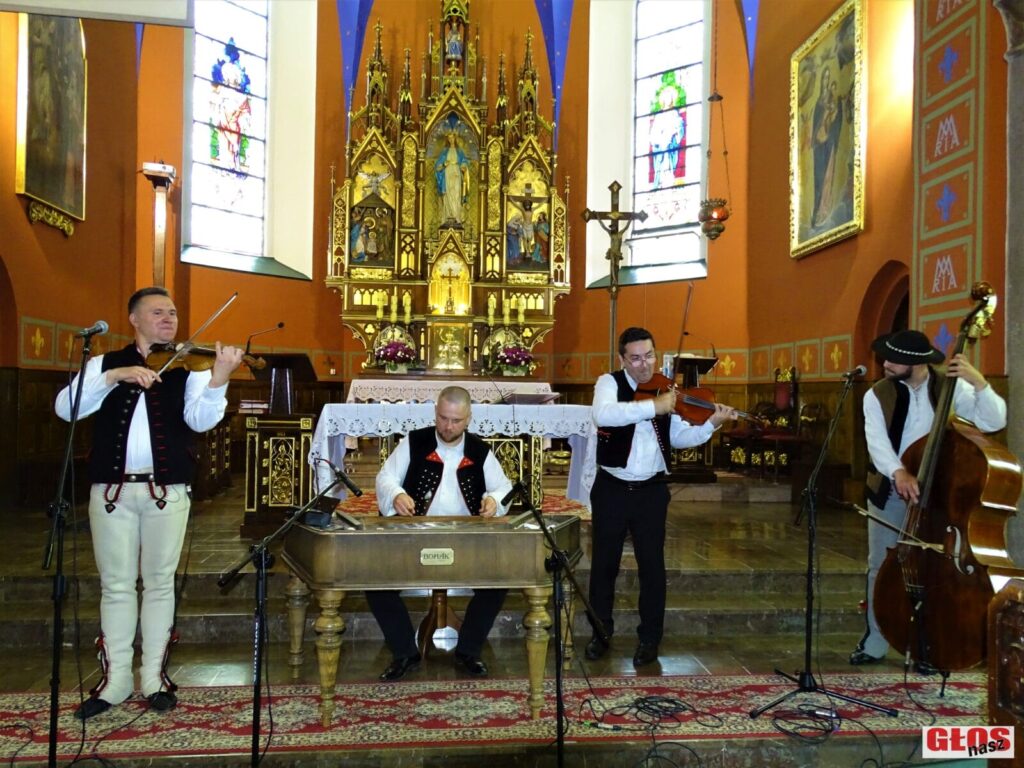 BURZOWO NA MOLO I GÓRALSKA MUZYKA W KOŚCIELE CZYLI KULTURALNY WEEKEND ZA NAMI 4 Dsc09889