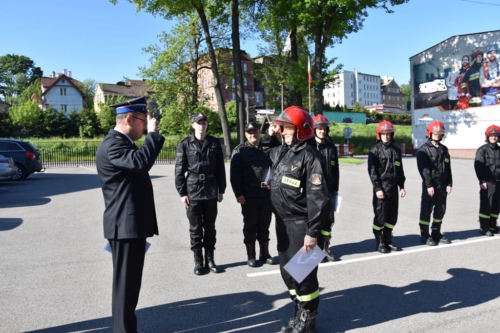 STRAŻACY Z KP PSP OSTRÓDA OTRZYMALI AWANSE NA WYŻSZE STANOWISKA SŁUŻBOWE 4 Dsc 0045 1