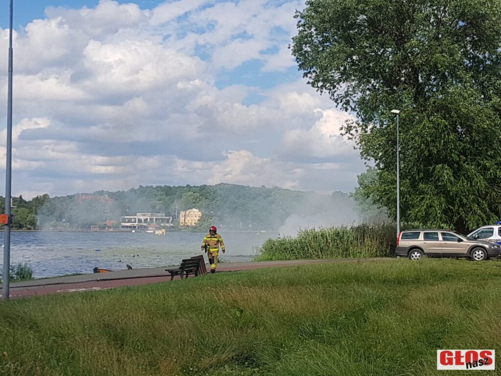 DRAMAT NA JEZIORZE DRWĘCKIM - PŁONĘŁY ŁÓDKI, RANNE DZIECI (VIDEO+FOTO) 22 106455072 1146548045722181 2842054937578124807 N