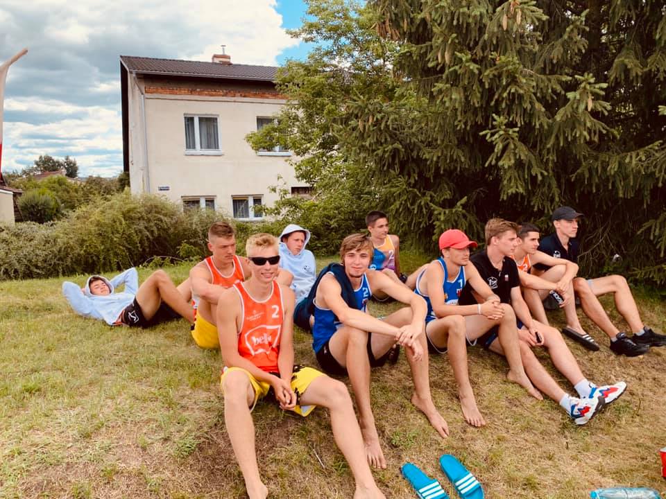 PÓŁFINAŁ MP JUNIORÓW I JUNIOREK: 4 PARY SMS-U OSTRÓDA Z AWANSEM, JUNIORKI NAJLEPSZE! 9 107952968 3813598641988732 4620876917278212848 N